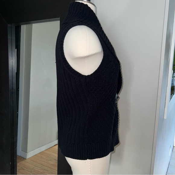 Chaps Black Knitted Sweater Vest w/Horn Button Sz. large - Picture 3 of 8
